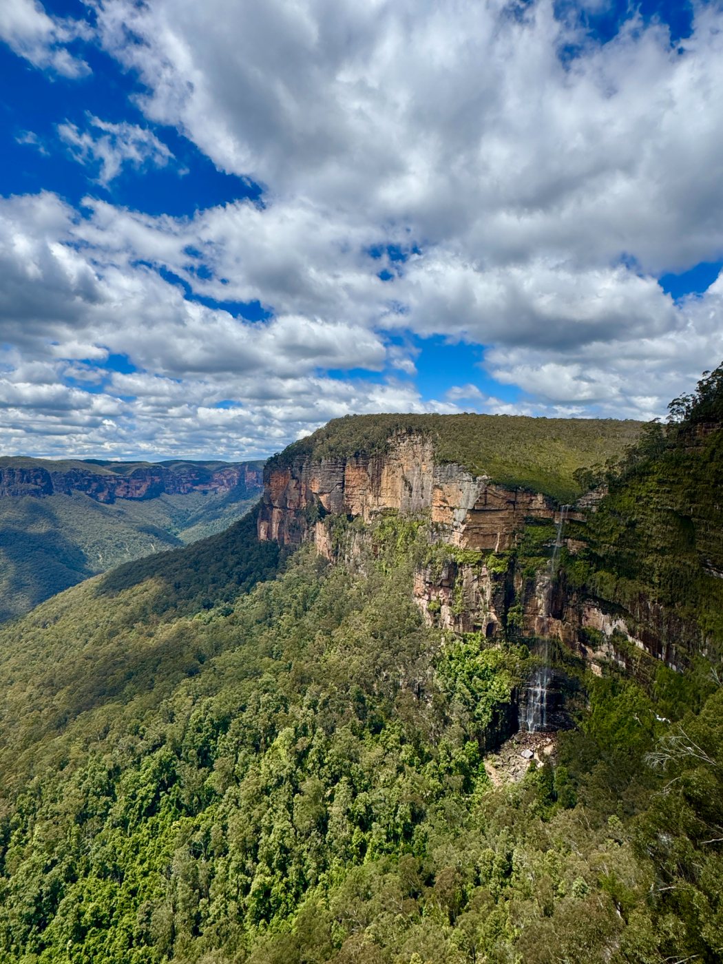 Govetts Leap escarpment