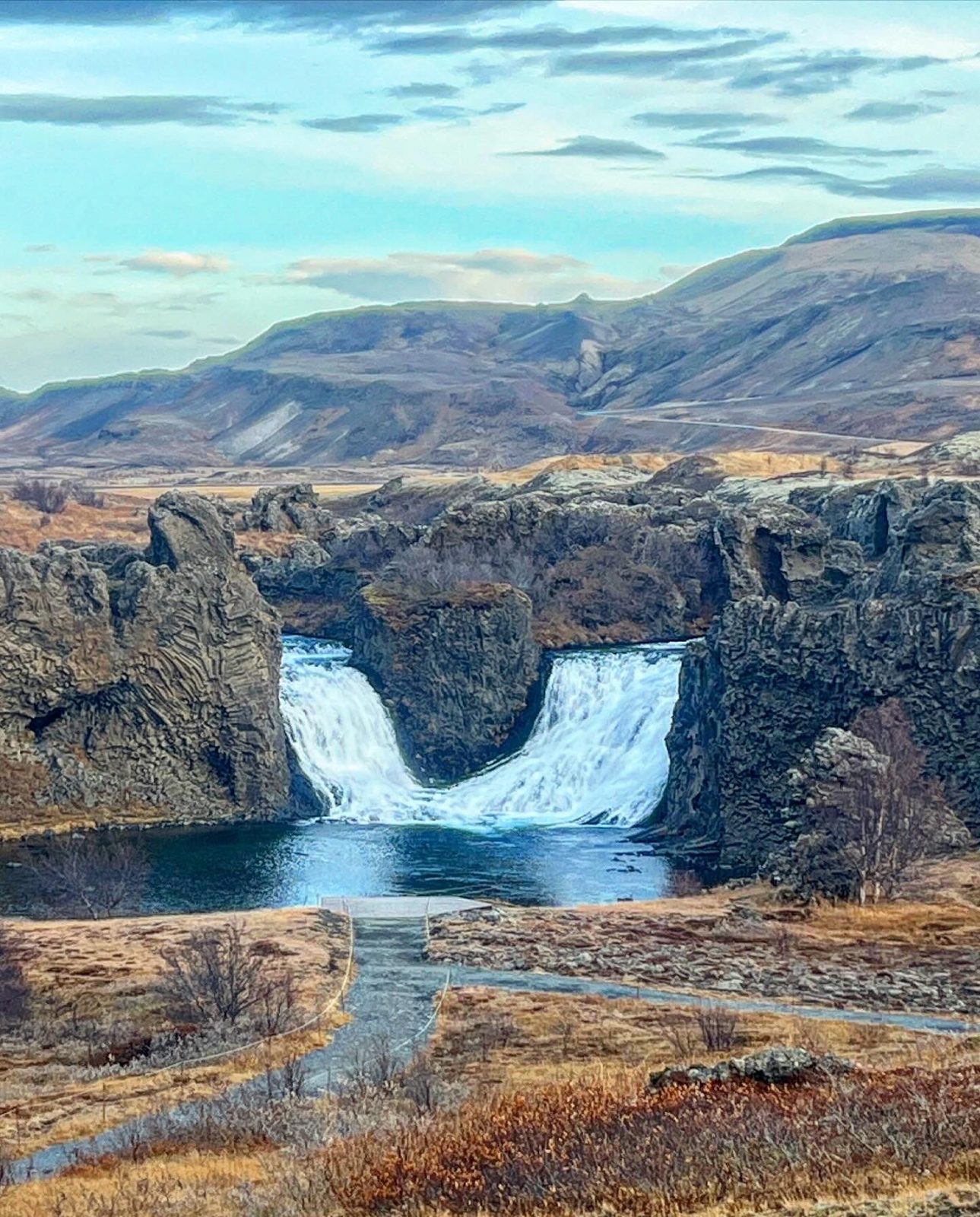 Hjálparfoss twin falls