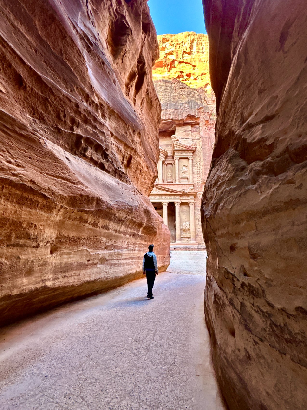 Petra: the Treasury, the Siq, the hike